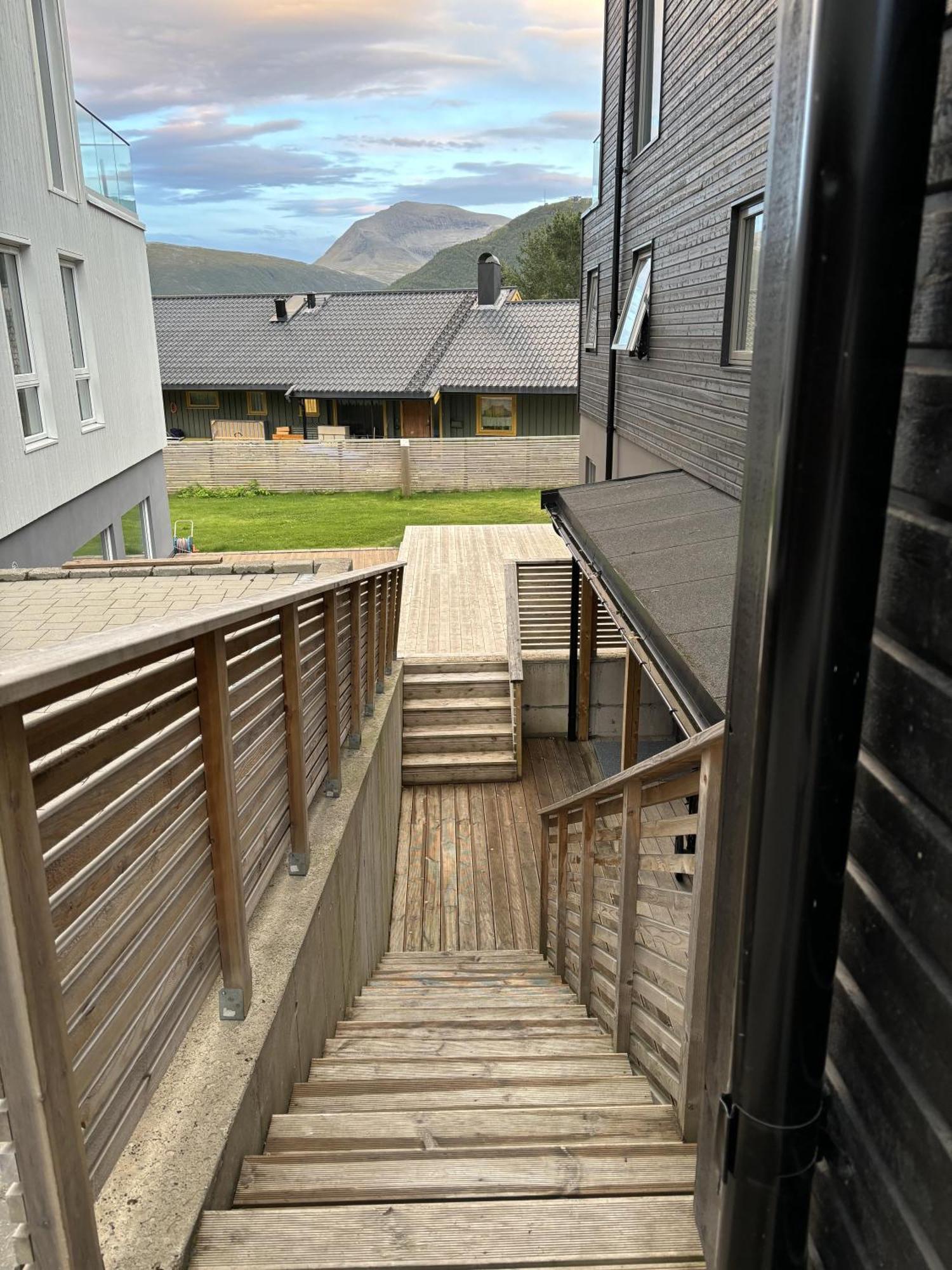 Arctic Escape Studio In Tromso Exterior photo